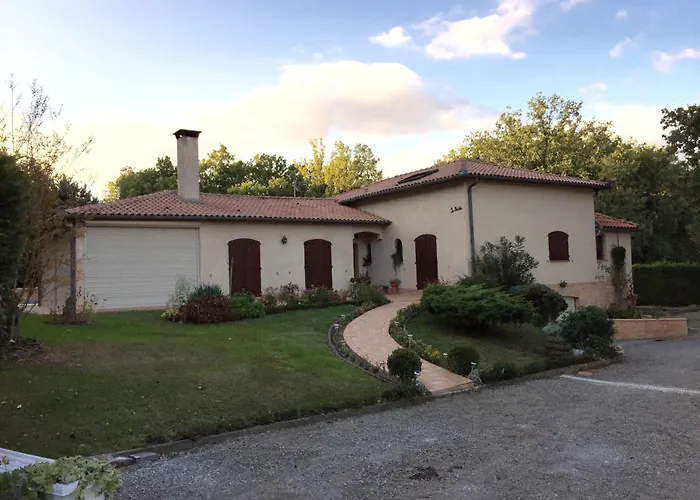 Grande Meublee Апартаменты Корнебарьё